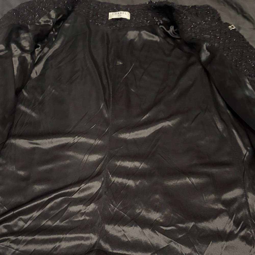 Chanel Black Tweed Blazer - Picture 9 of 12